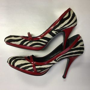 Charles David animal print pumps brand new